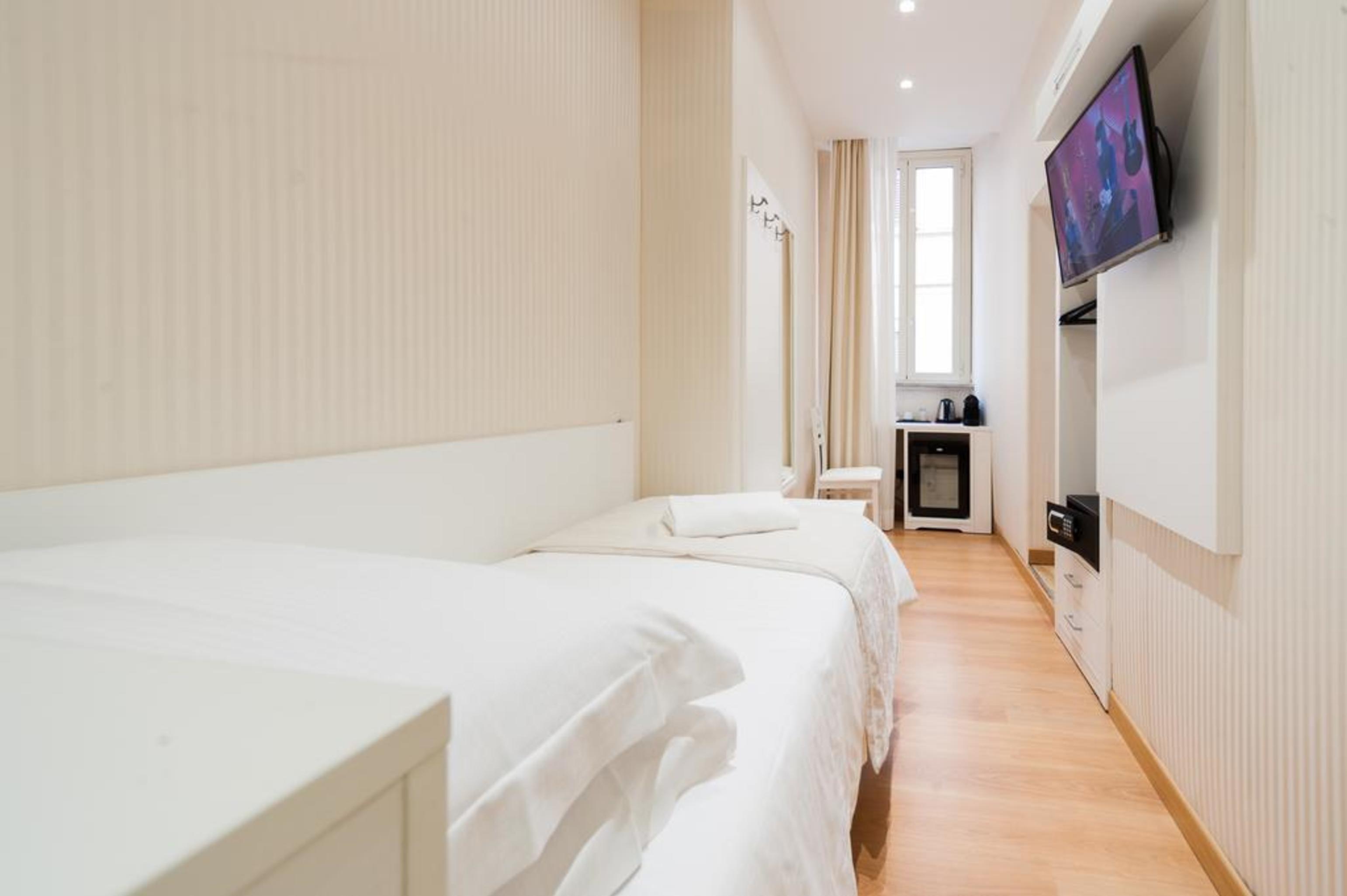 Trevi 41 Hotel Рим Экстерьер фото
