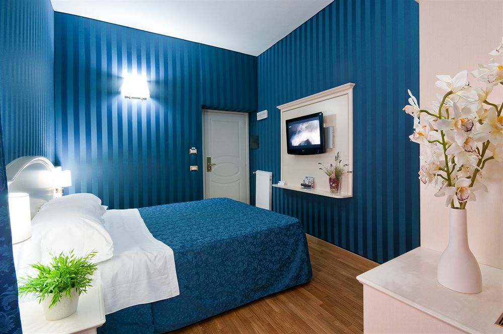 Trevi 41 Hotel Рим Экстерьер фото
